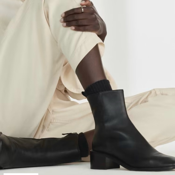 NEW Everlane Black Leather The City Boot in Size 9 - Picture 3 of 16